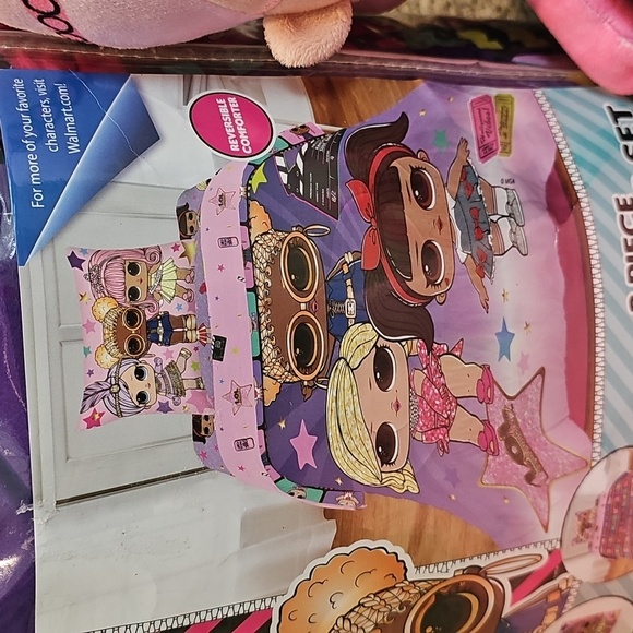 LOL Surprise comforter with sheets And Plush - Picture 3 of 7
